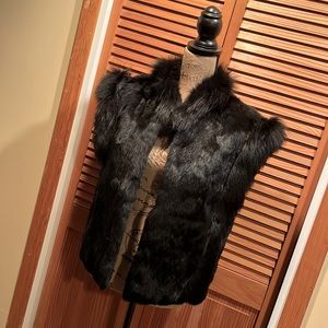 Heavy duty bold shoulder real fur vest